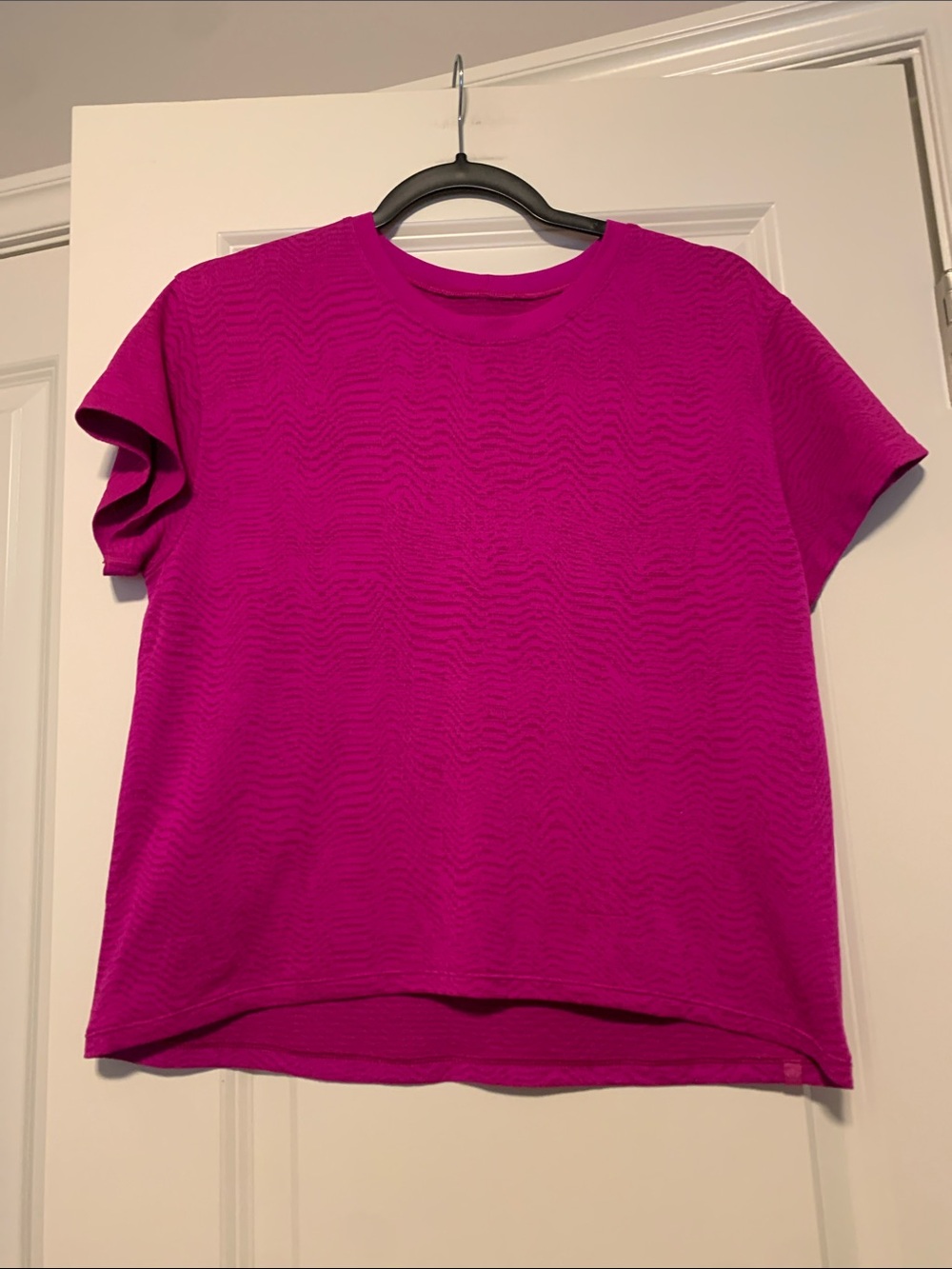 Lululemon SS Training Top, Sz 8, PTP 18
Good Condition